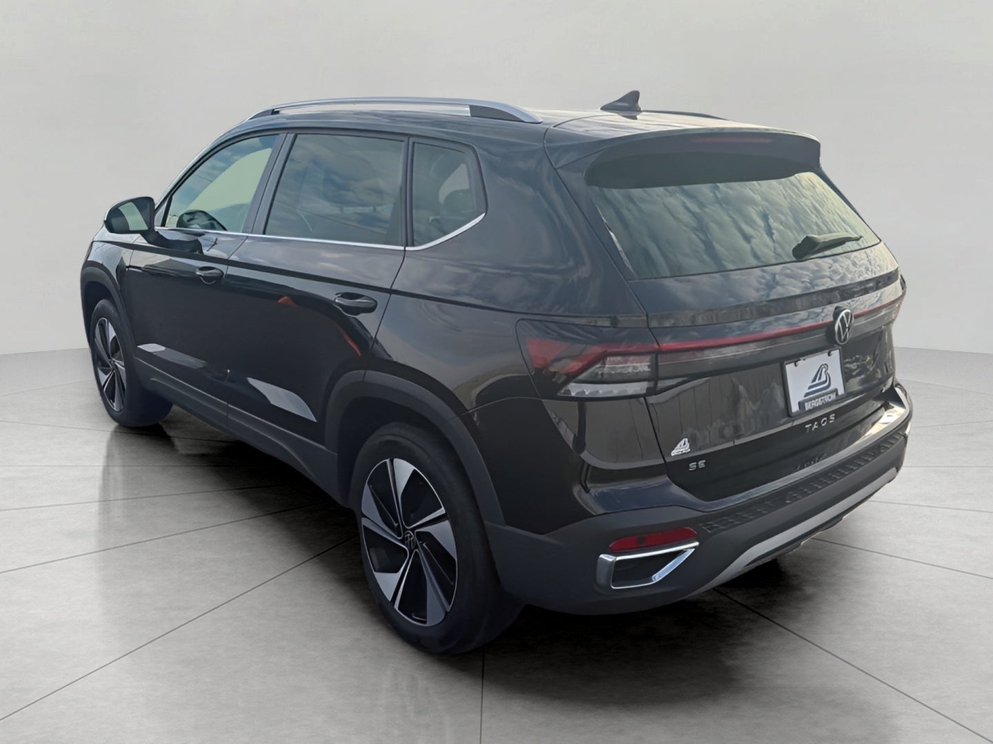 2025 Volkswagen Taos SE 4MOTION