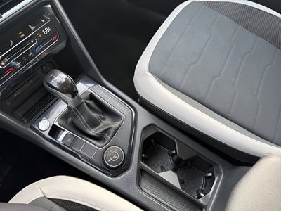 2025 Volkswagen Taos SE 4MOTION