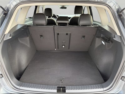 2025 Volkswagen Taos SE 4MOTION