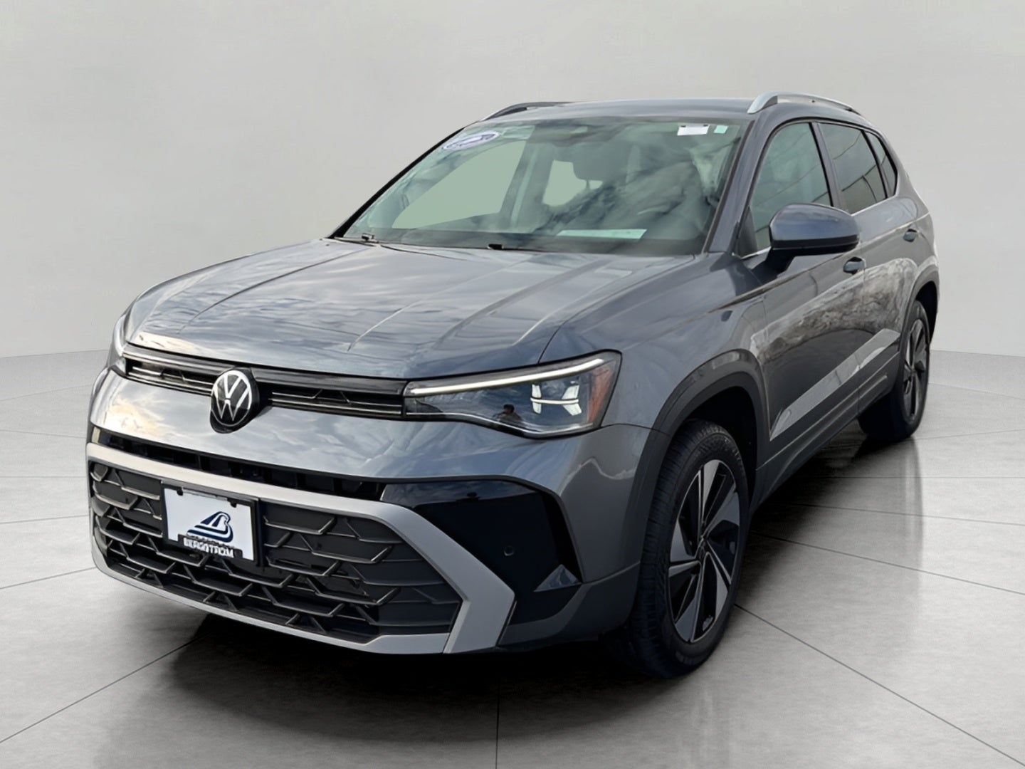 2025 Volkswagen Taos SE 4MOTION