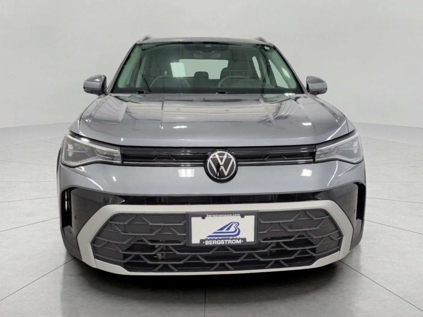 2025 Volkswagen Taos SE 4MOTION