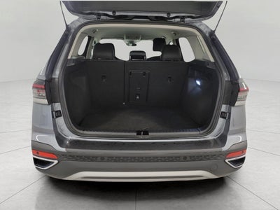 2025 Volkswagen Taos SE 4MOTION