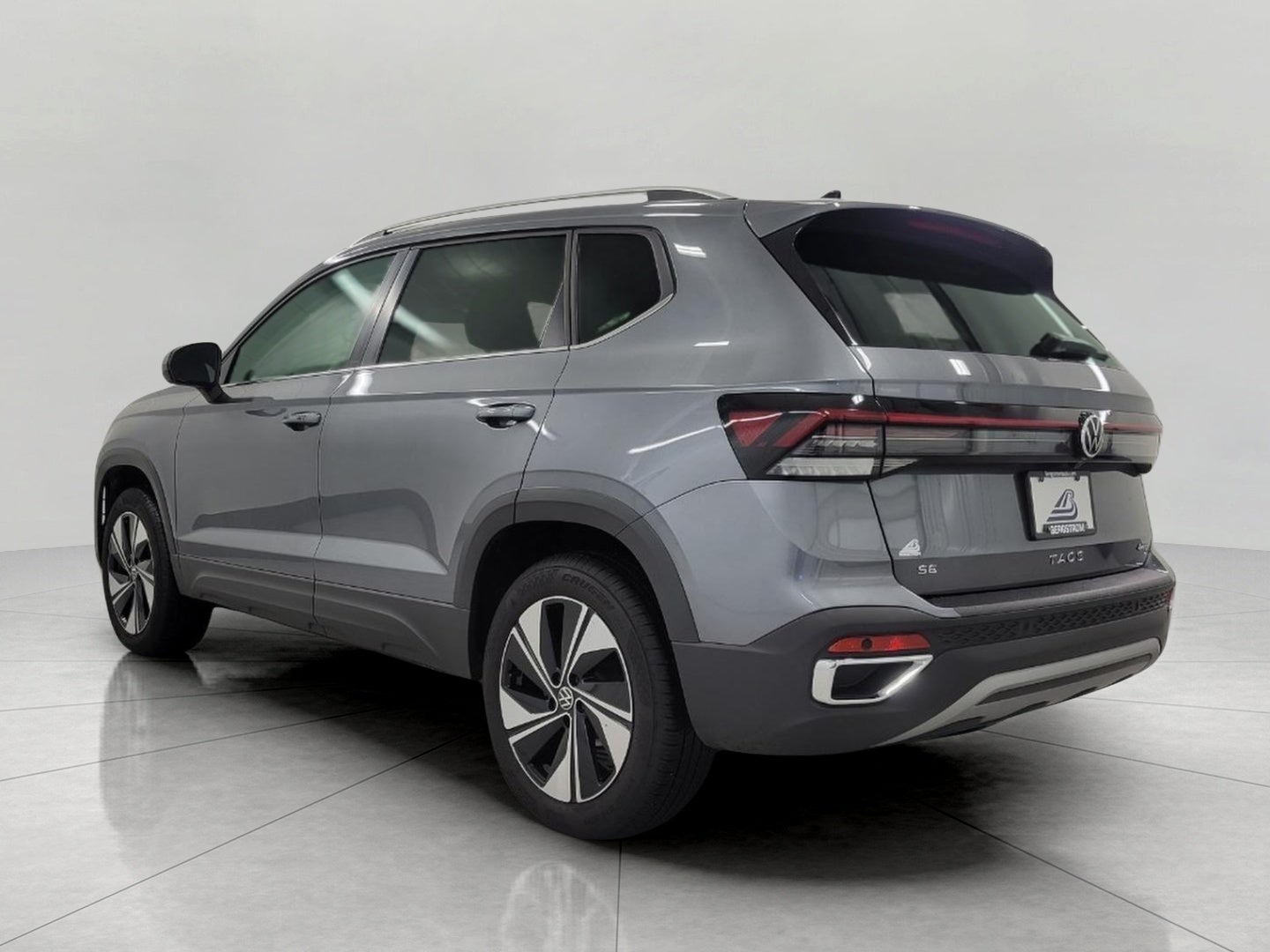 2025 Volkswagen Taos SE 4MOTION