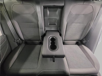 2025 Volkswagen Taos SE 4MOTION