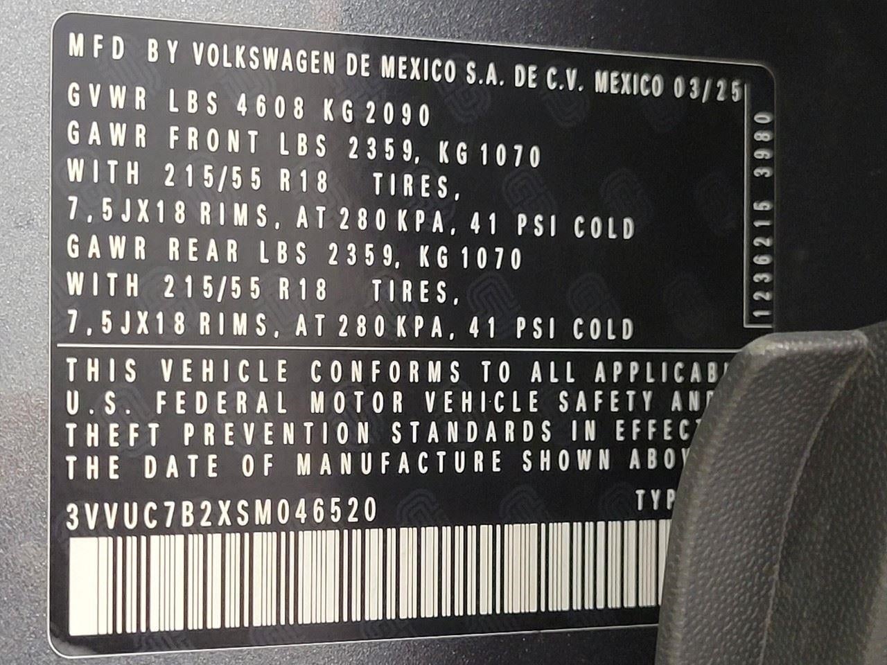2025 Volkswagen Taos SE 4MOTION
