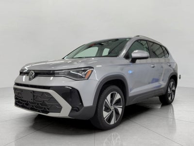 2025 Volkswagen Taos SE 4MOTION