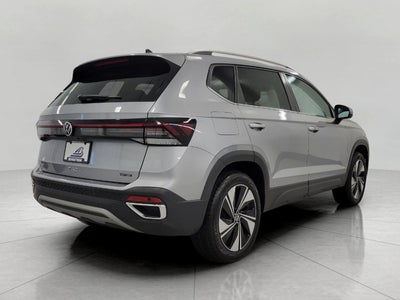 2025 Volkswagen Taos SE 4MOTION