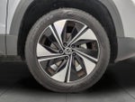 2025 Volkswagen Taos SE 4MOTION