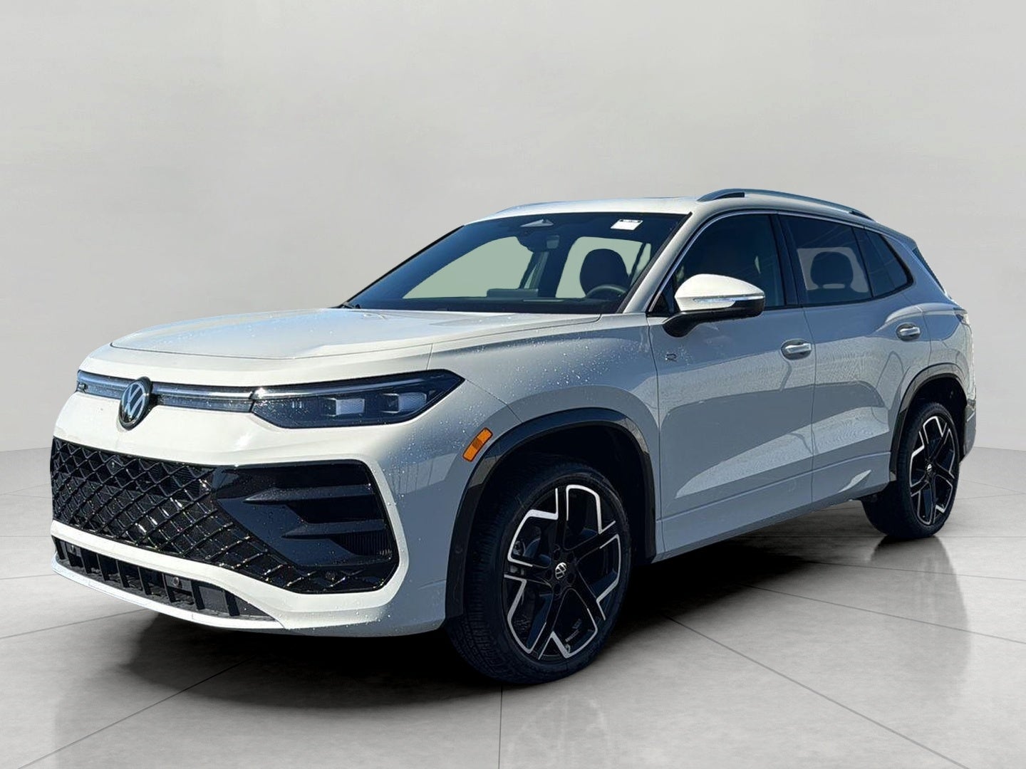 2026 Volkswagen Tiguan SEL R-Line Turbo 4MOTION