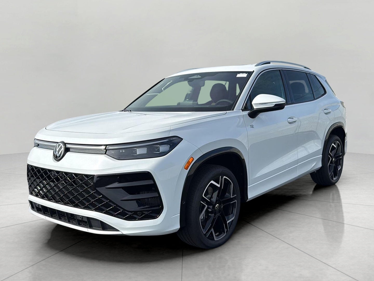 2026 Volkswagen Tiguan SEL R-Line Turbo 4MOTION