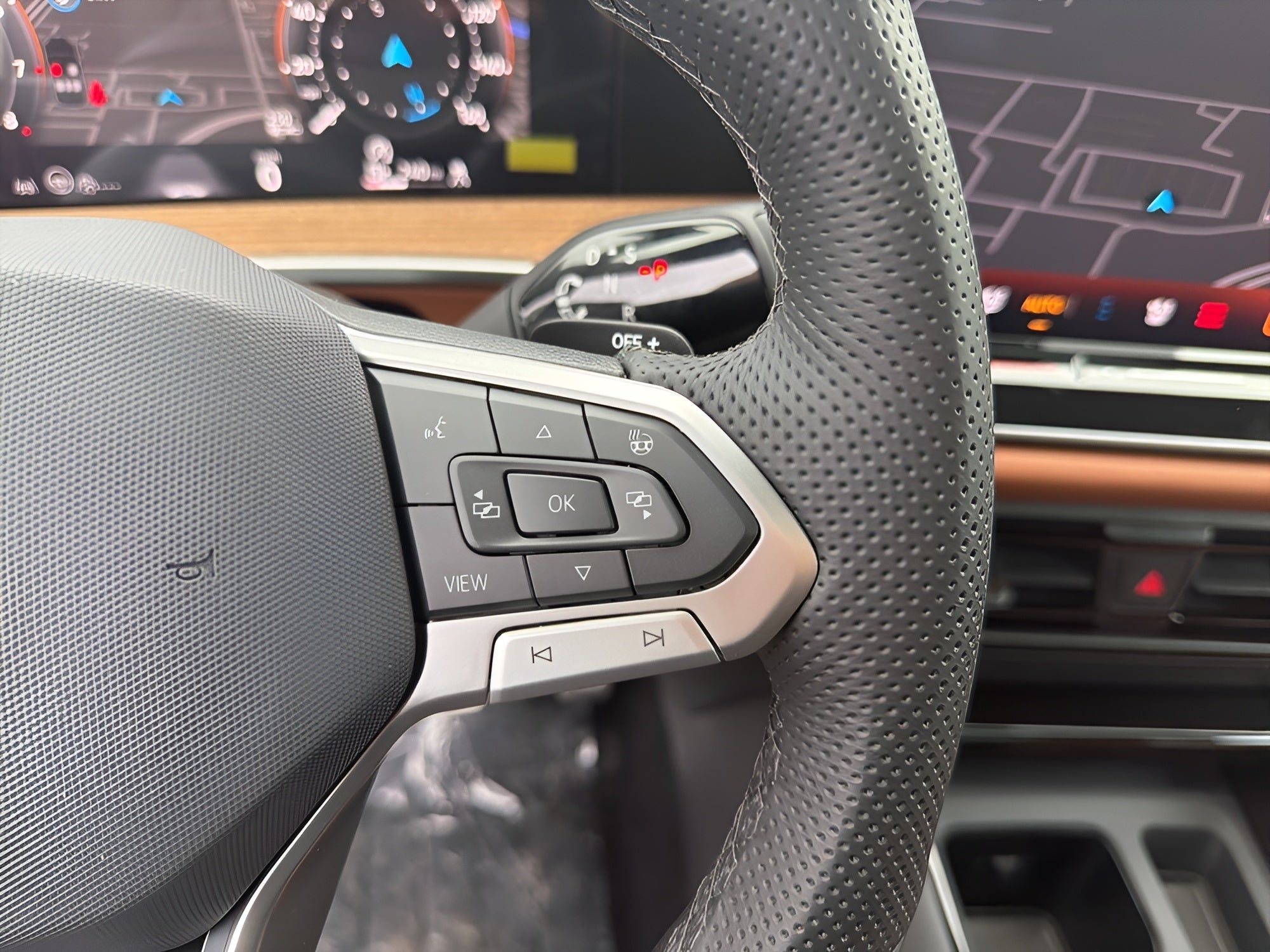 2026 Volkswagen Tiguan 2.0T SEL R-Line Turbo 4MOTION