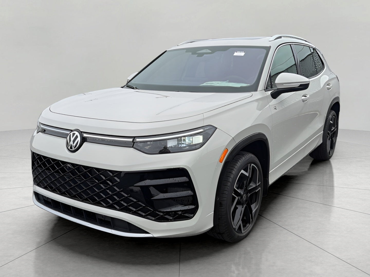 2026 Volkswagen Tiguan 2.0T SEL R-Line Turbo 4MOTION