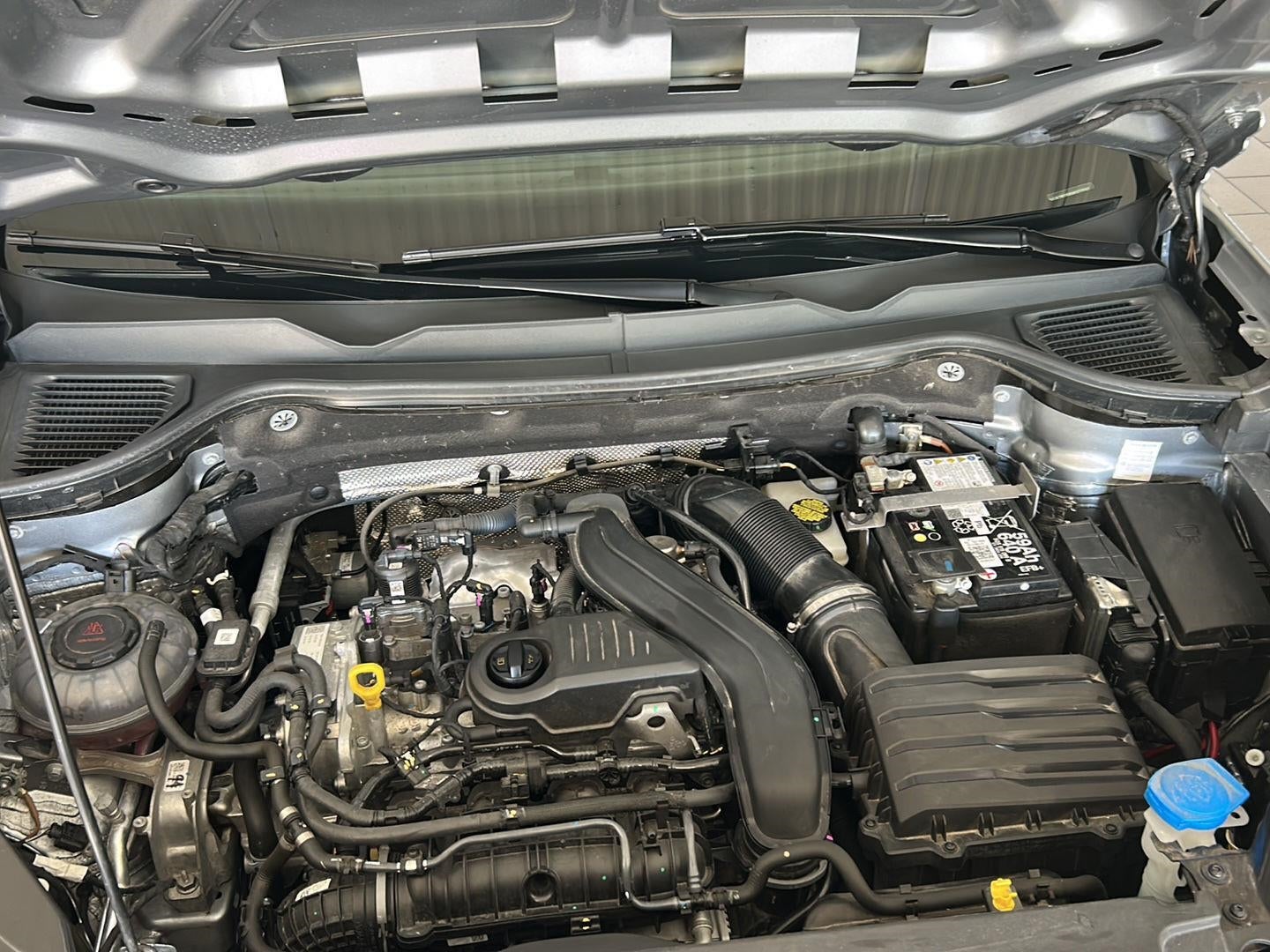 2024 Volkswagen Taos SE 4MOTION