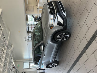 2024 Volkswagen Taos SE 4MOTION