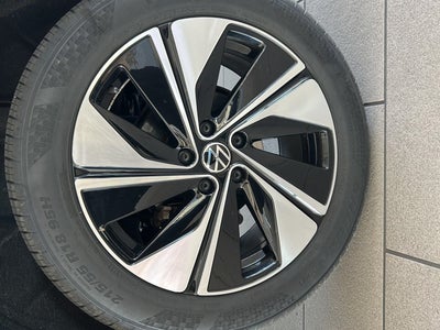 2024 Volkswagen Taos SE 4MOTION