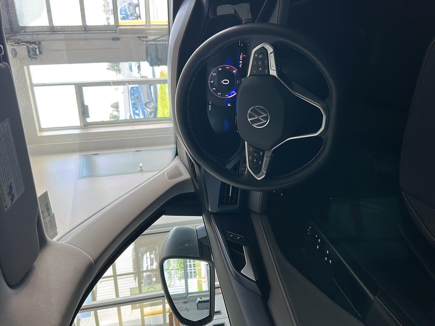 2024 Volkswagen Taos SE 4MOTION
