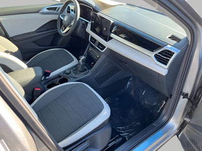 2025 Volkswagen Taos SE 4MOTION
