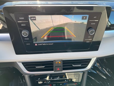 2025 Volkswagen Taos SE 4MOTION