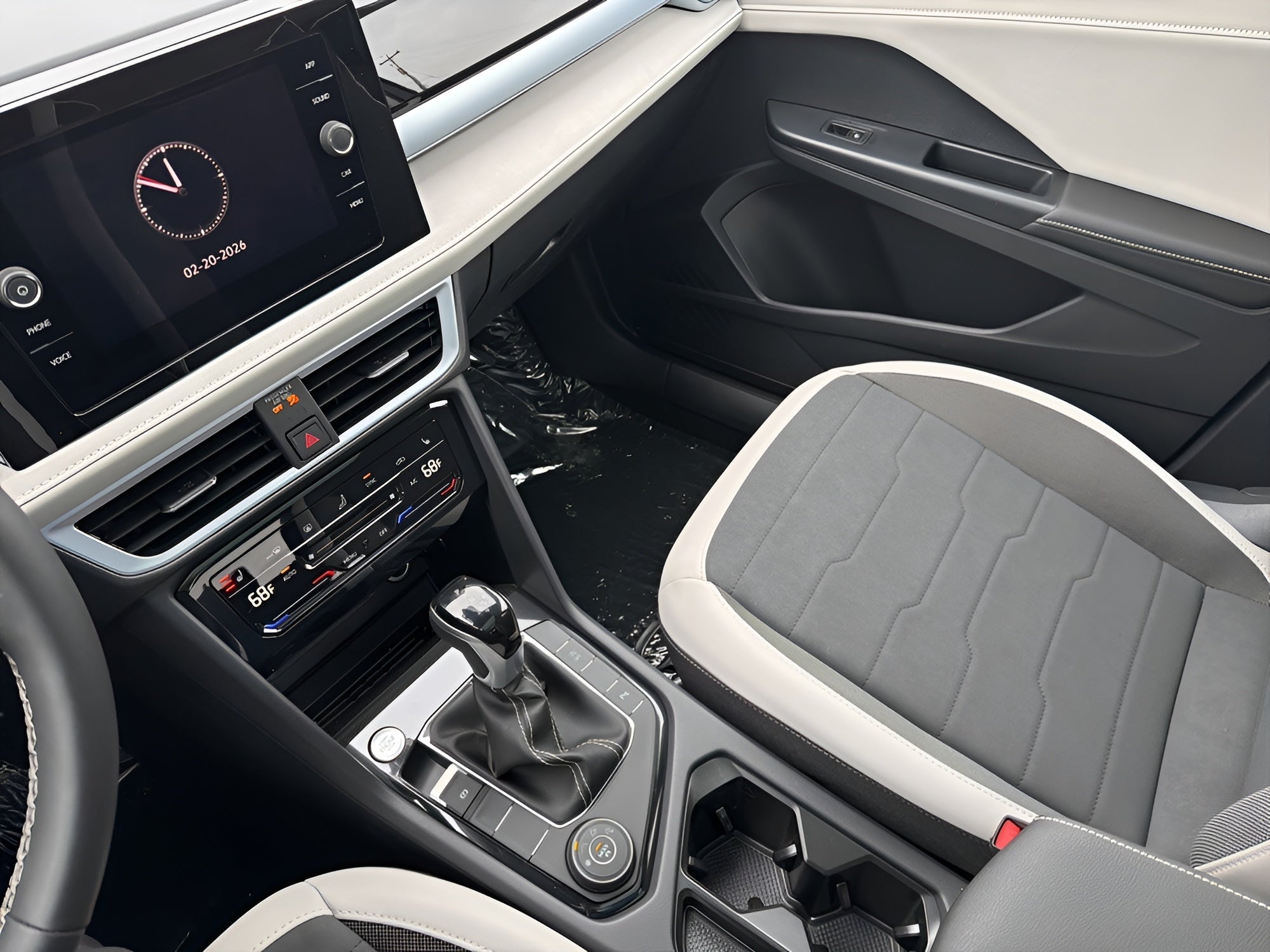 2026 Volkswagen Taos SE 4MOTION