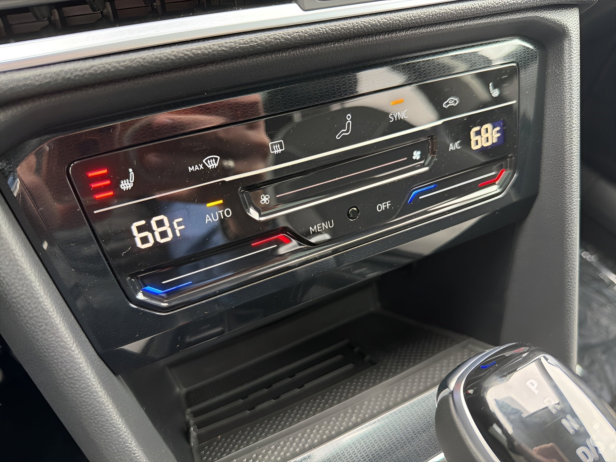 2026 Volkswagen Taos SE 4MOTION