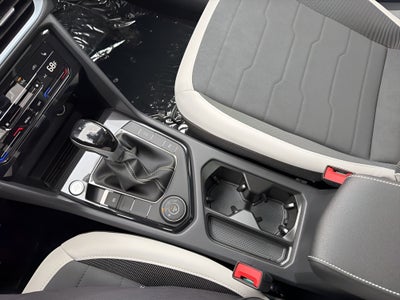 2026 Volkswagen Taos SE 4MOTION