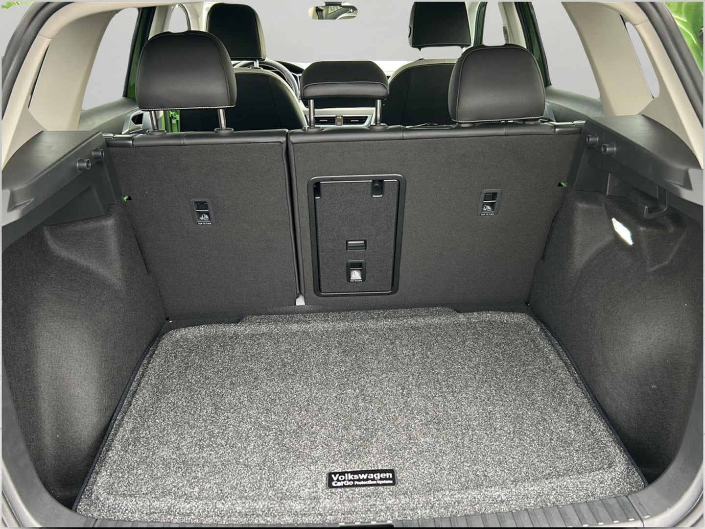 2026 Volkswagen Taos SE 4MOTION