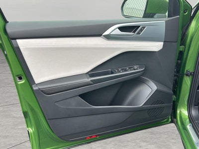 2026 Volkswagen Taos SE 4MOTION