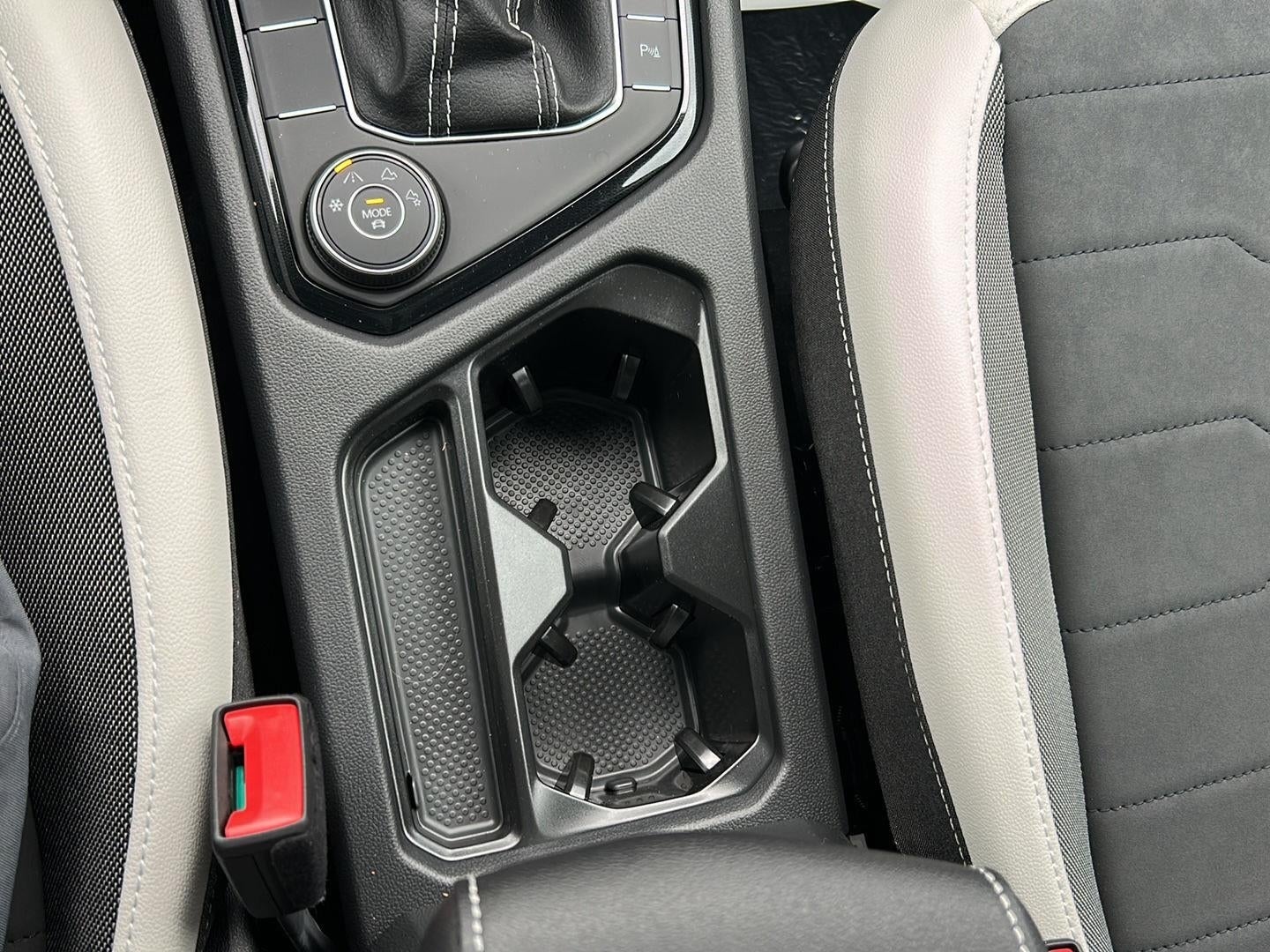 2026 Volkswagen Taos SE 4MOTION
