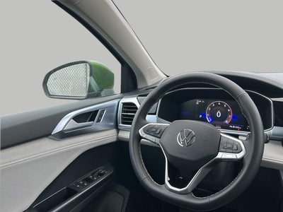 2026 Volkswagen Taos SE 4MOTION