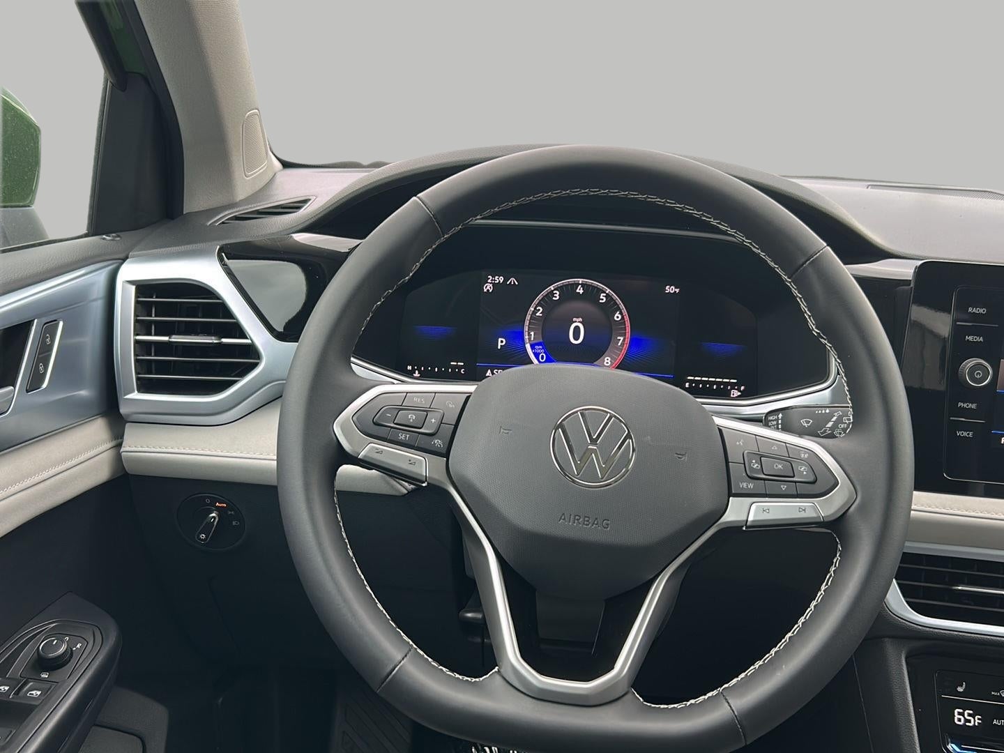 2026 Volkswagen Taos SE 4MOTION