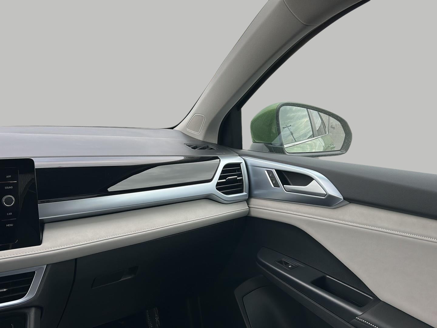 2026 Volkswagen Taos SE 4MOTION