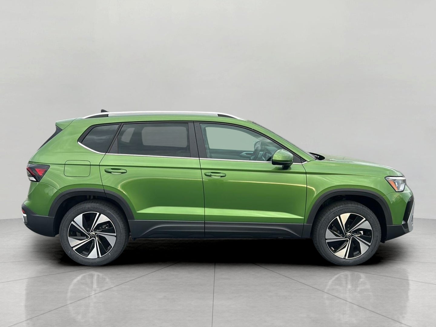 2026 Volkswagen Taos SE 4MOTION
