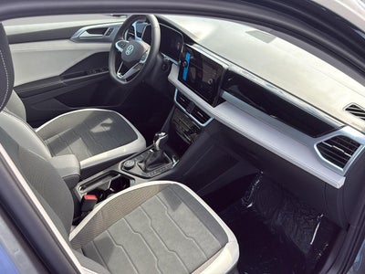 2026 Volkswagen Taos SE 4MOTION