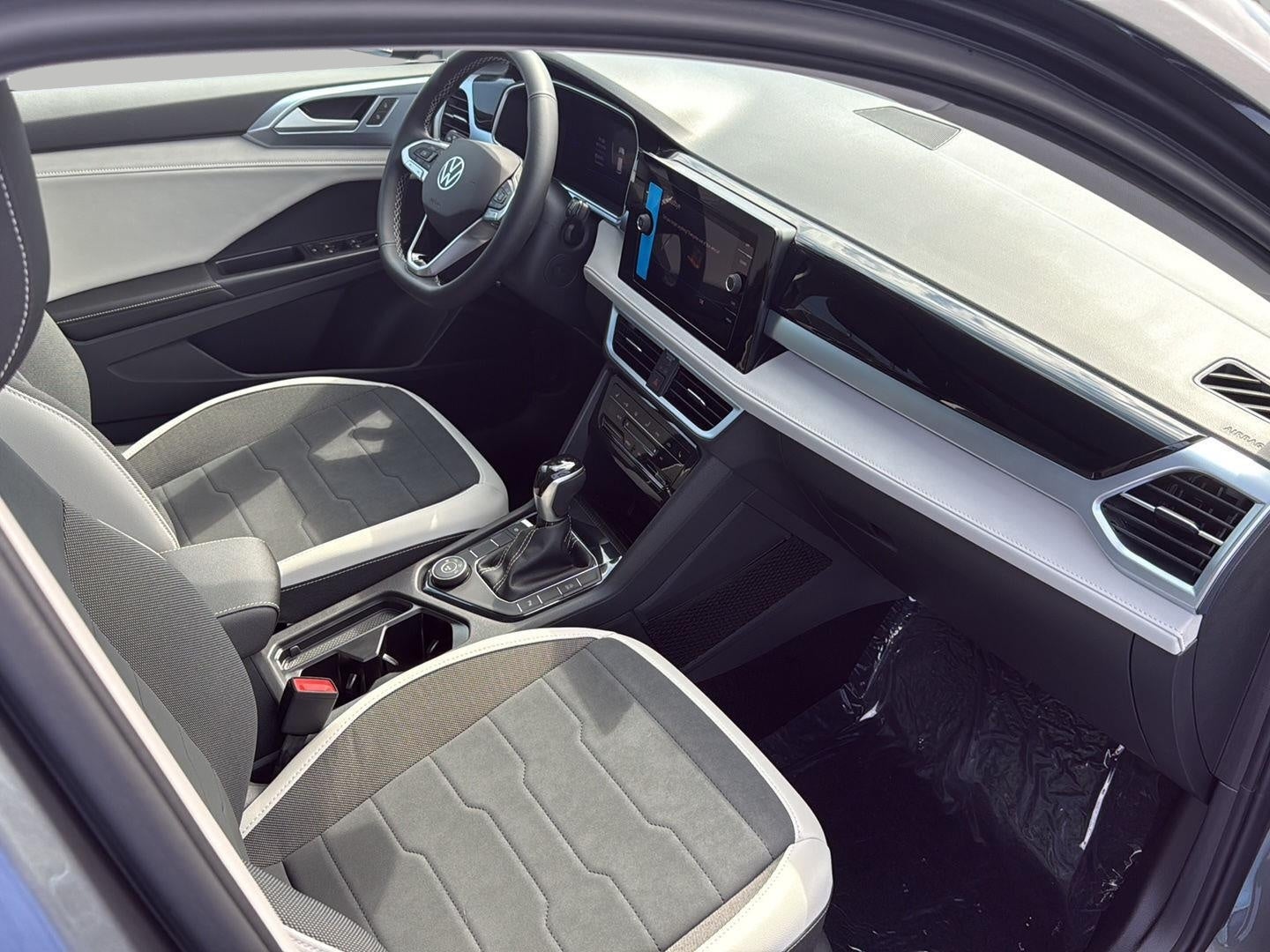 2026 Volkswagen Taos SE 4MOTION
