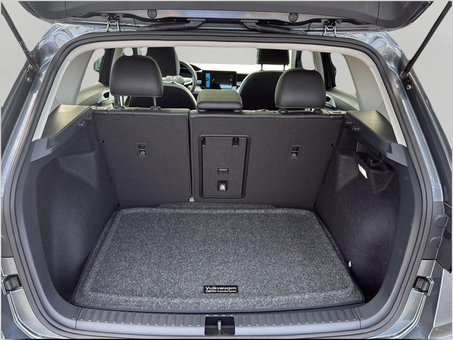 2026 Volkswagen Taos SE 4MOTION