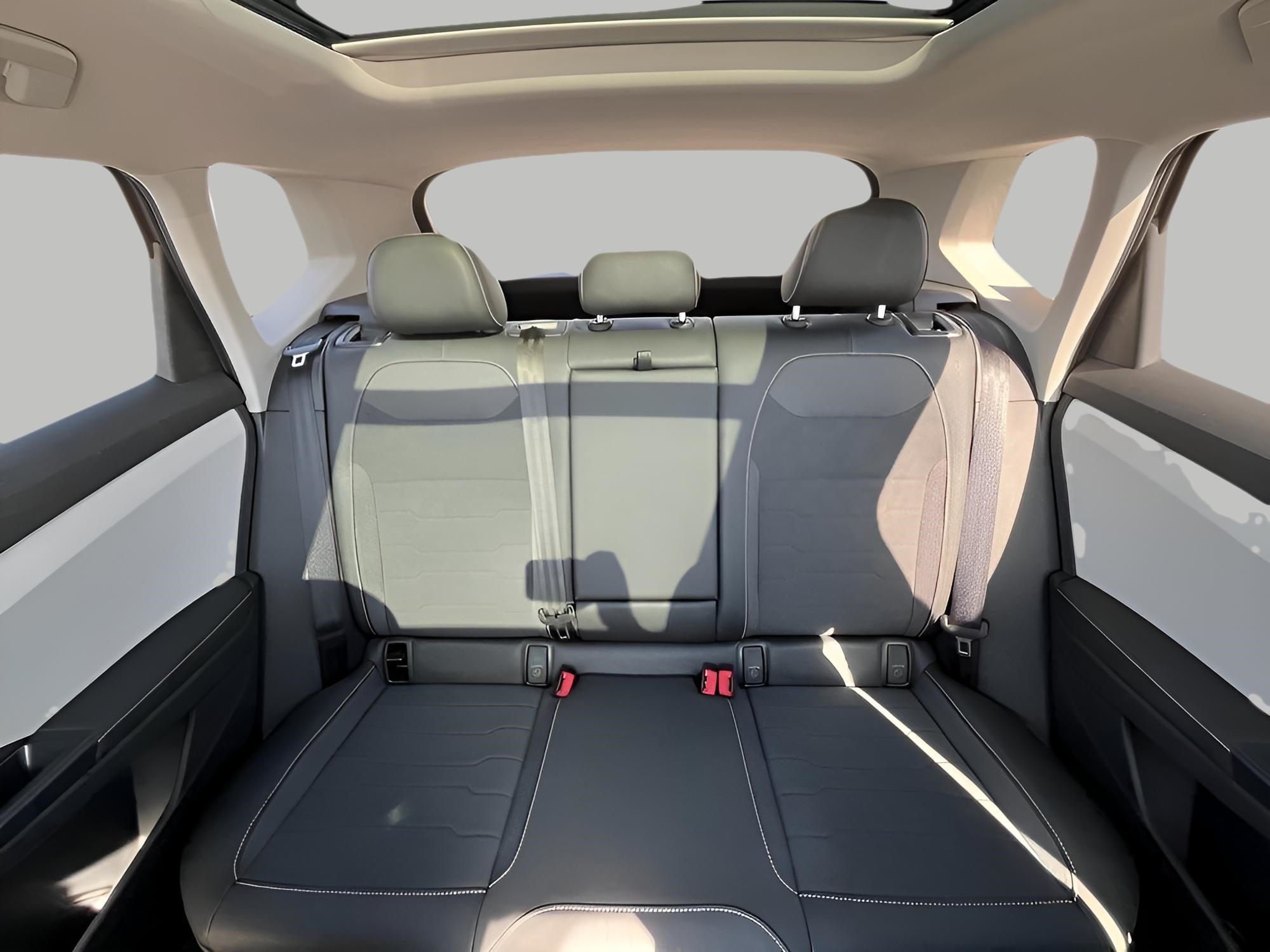 2026 Volkswagen Taos SE 4MOTION