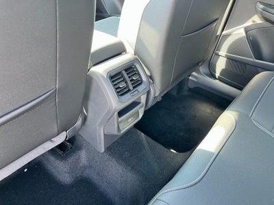 2026 Volkswagen Taos SE 4MOTION