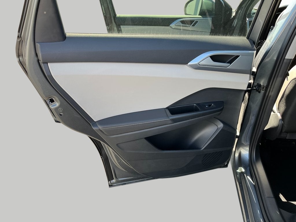 2026 Volkswagen Taos SE 4MOTION