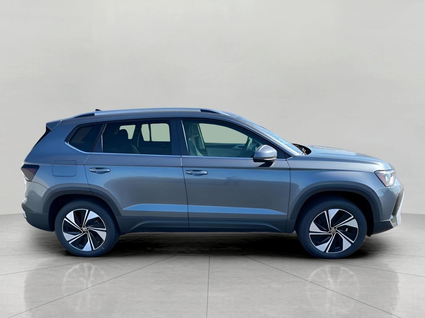 2025 Volkswagen Taos SE 4MOTION