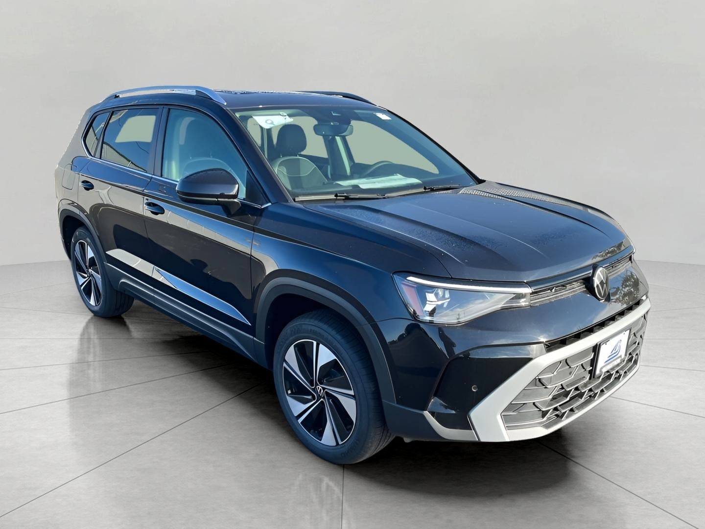 2025 Volkswagen Taos SE 4MOTION