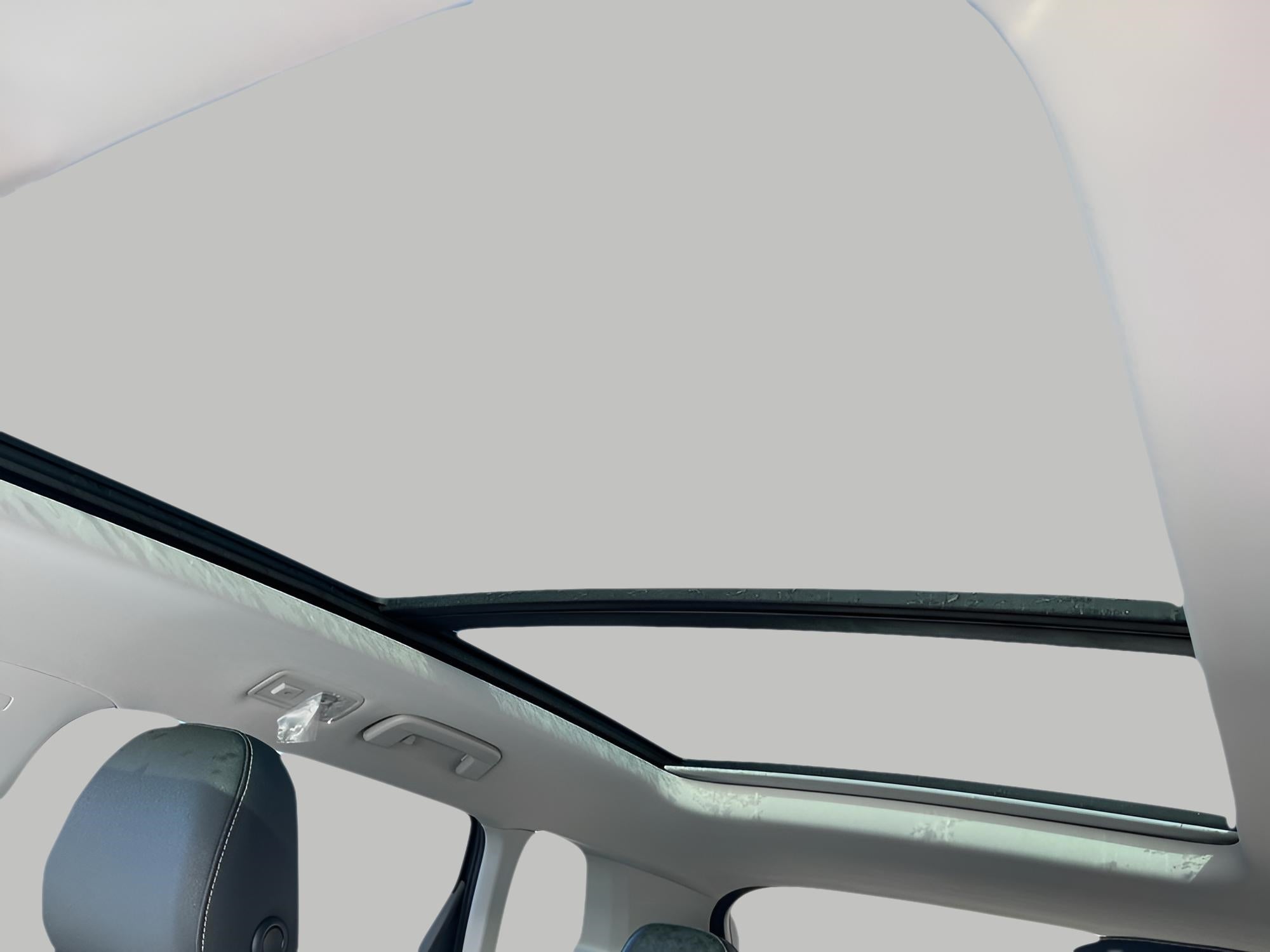 2025 Volkswagen Taos SE 4MOTION