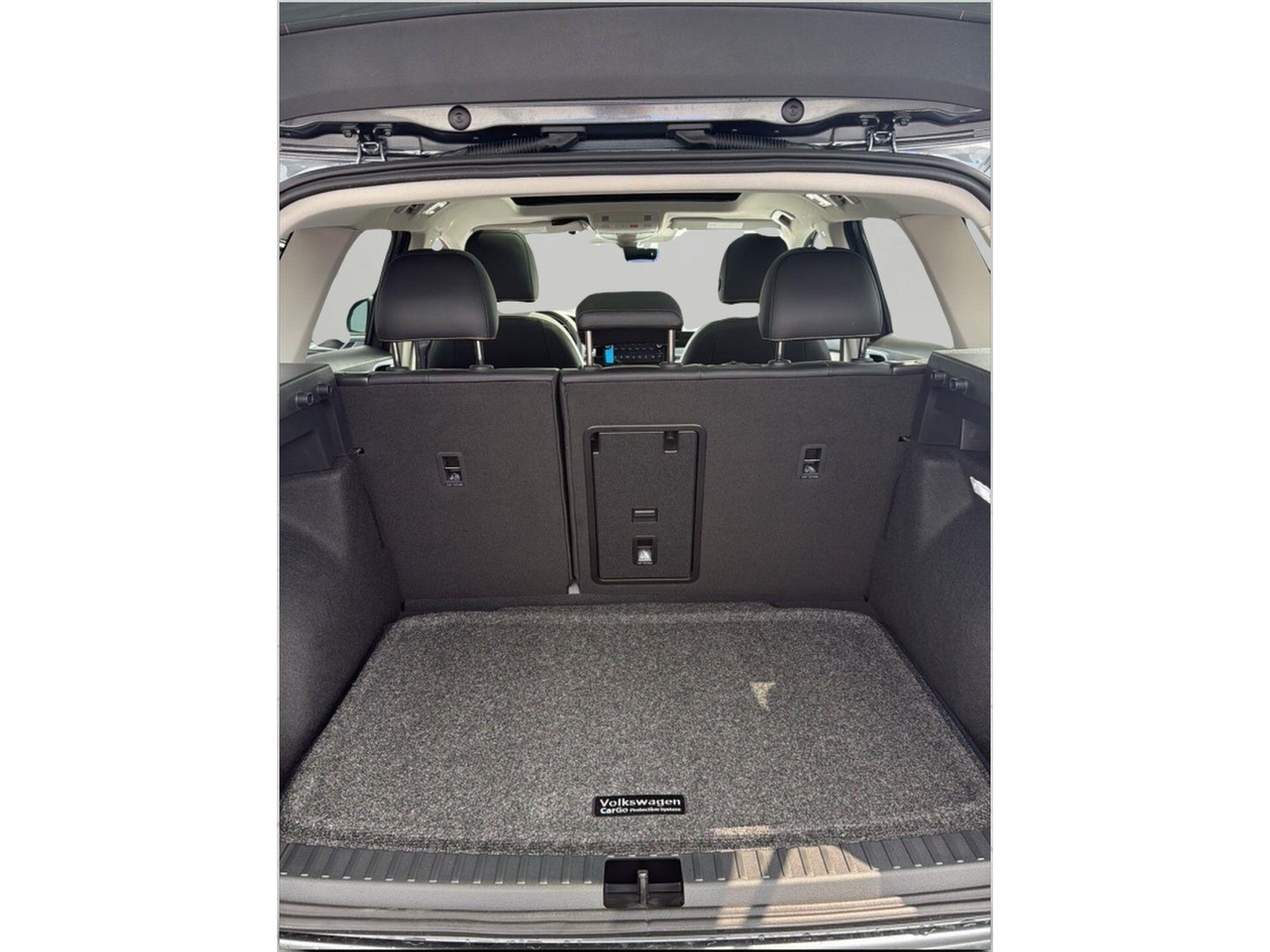 2026 Volkswagen Taos SE 4MOTION