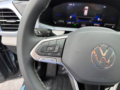 2026 Volkswagen Taos SE 4MOTION