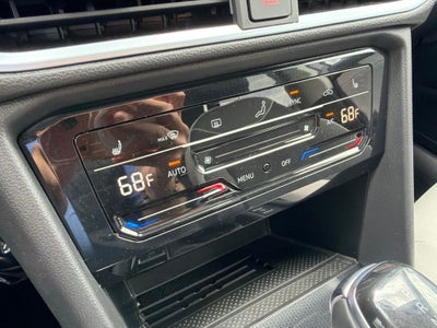 2026 Volkswagen Taos SE 4MOTION