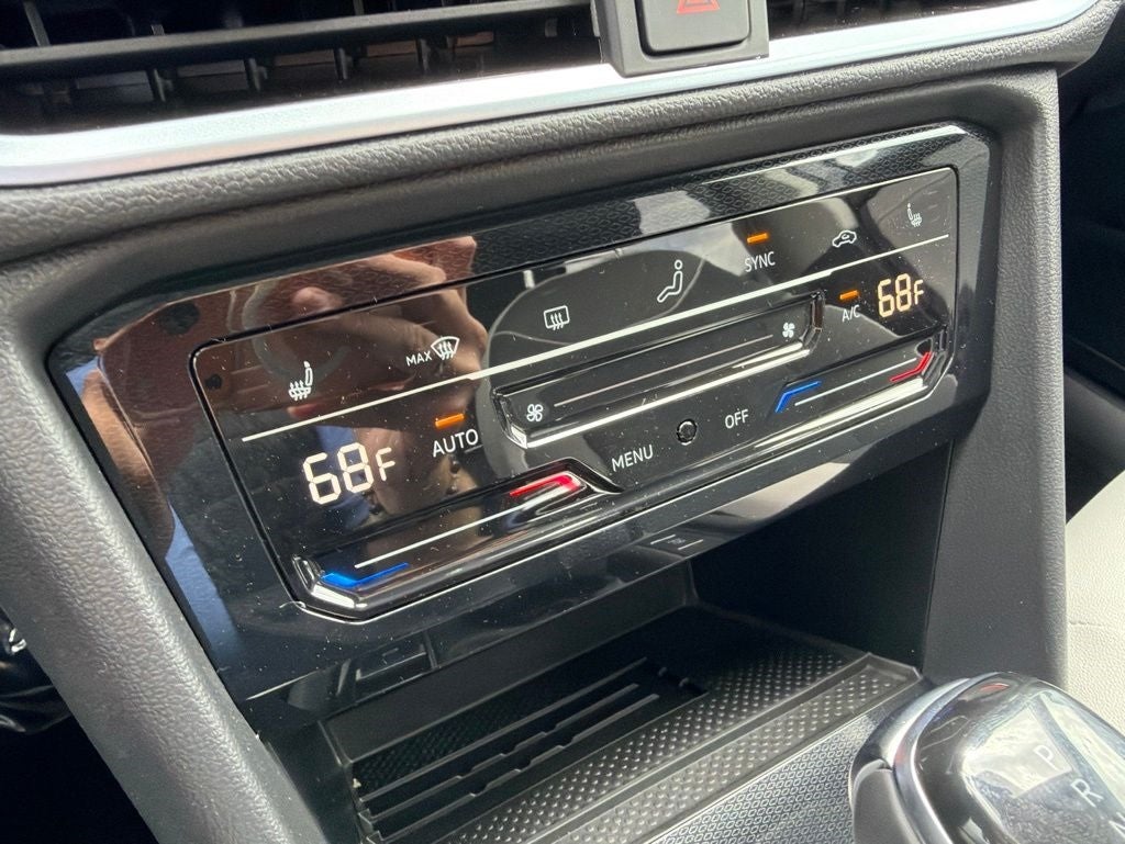 2026 Volkswagen Taos SE 4MOTION