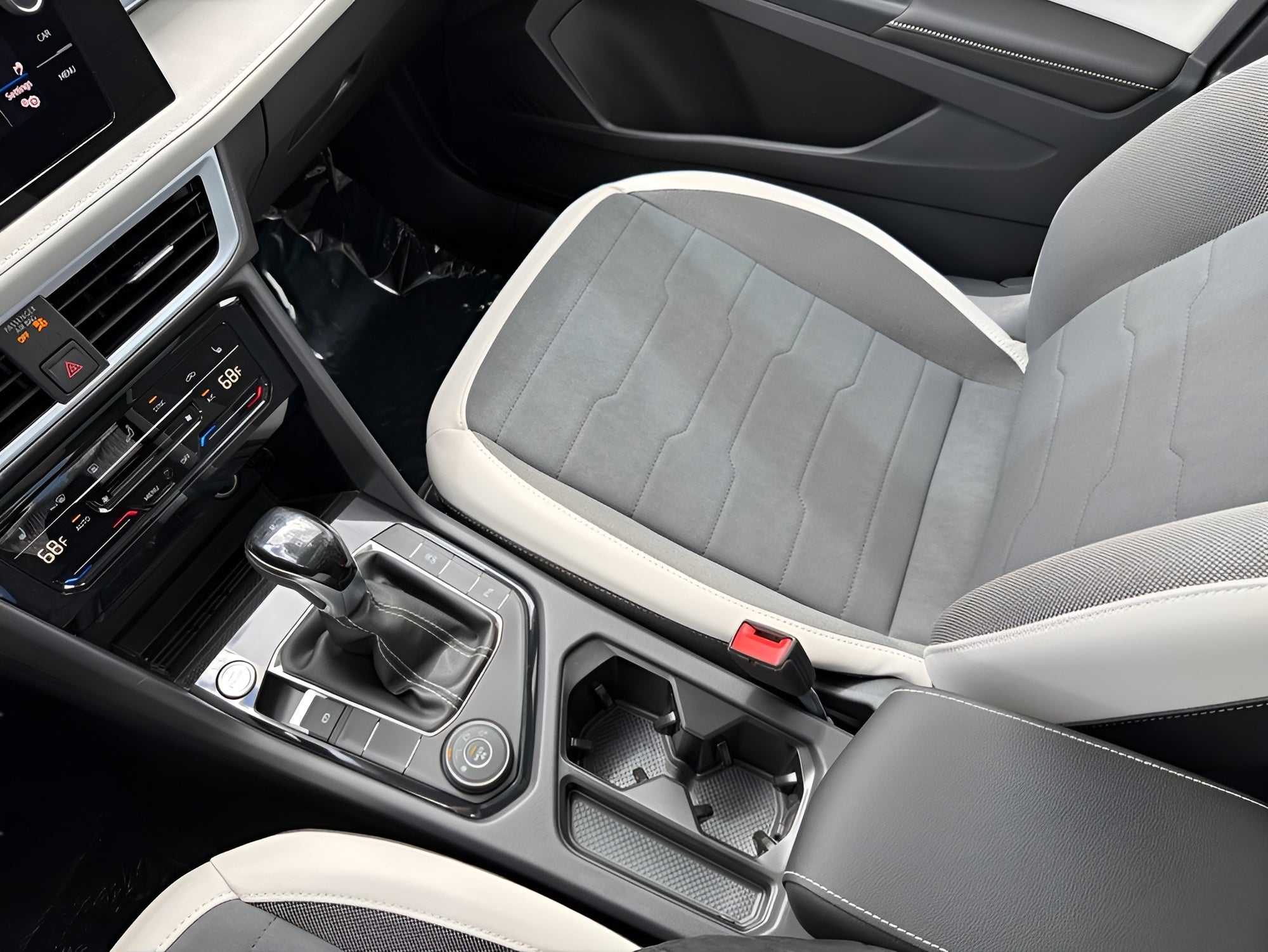 2026 Volkswagen Taos SE 4MOTION