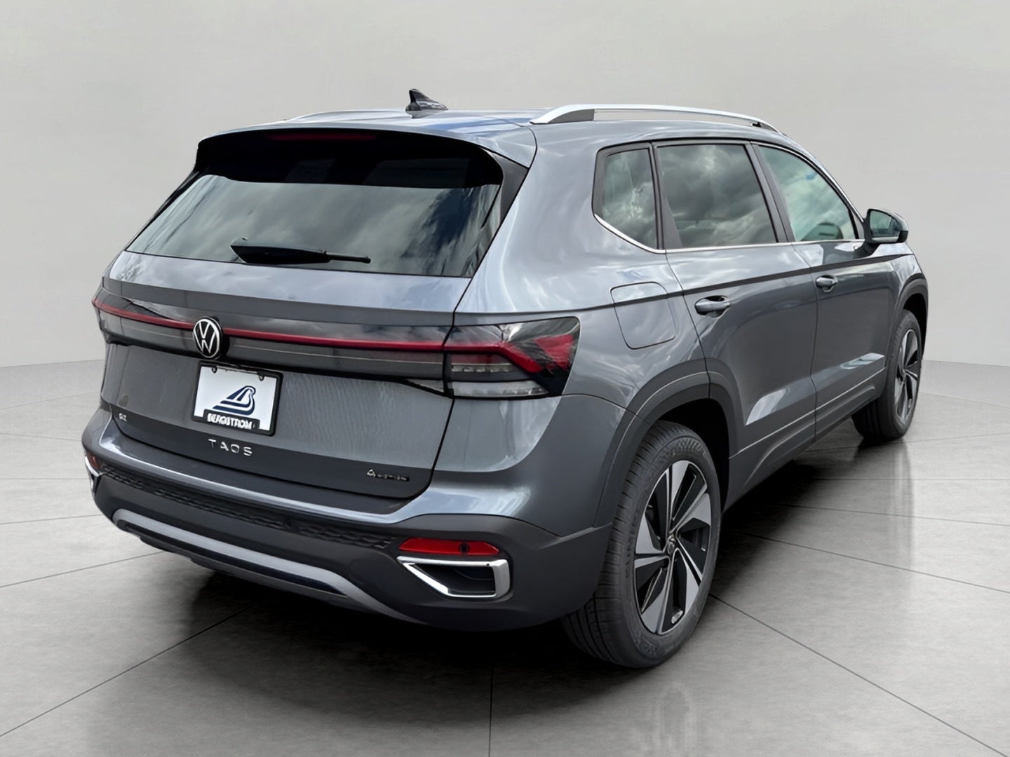 2026 Volkswagen Taos SE 4MOTION