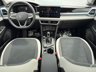 2026 Volkswagen Taos SE 4MOTION