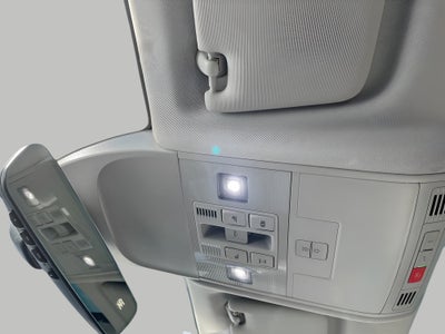 2025 Volkswagen Taos SE 4MOTION