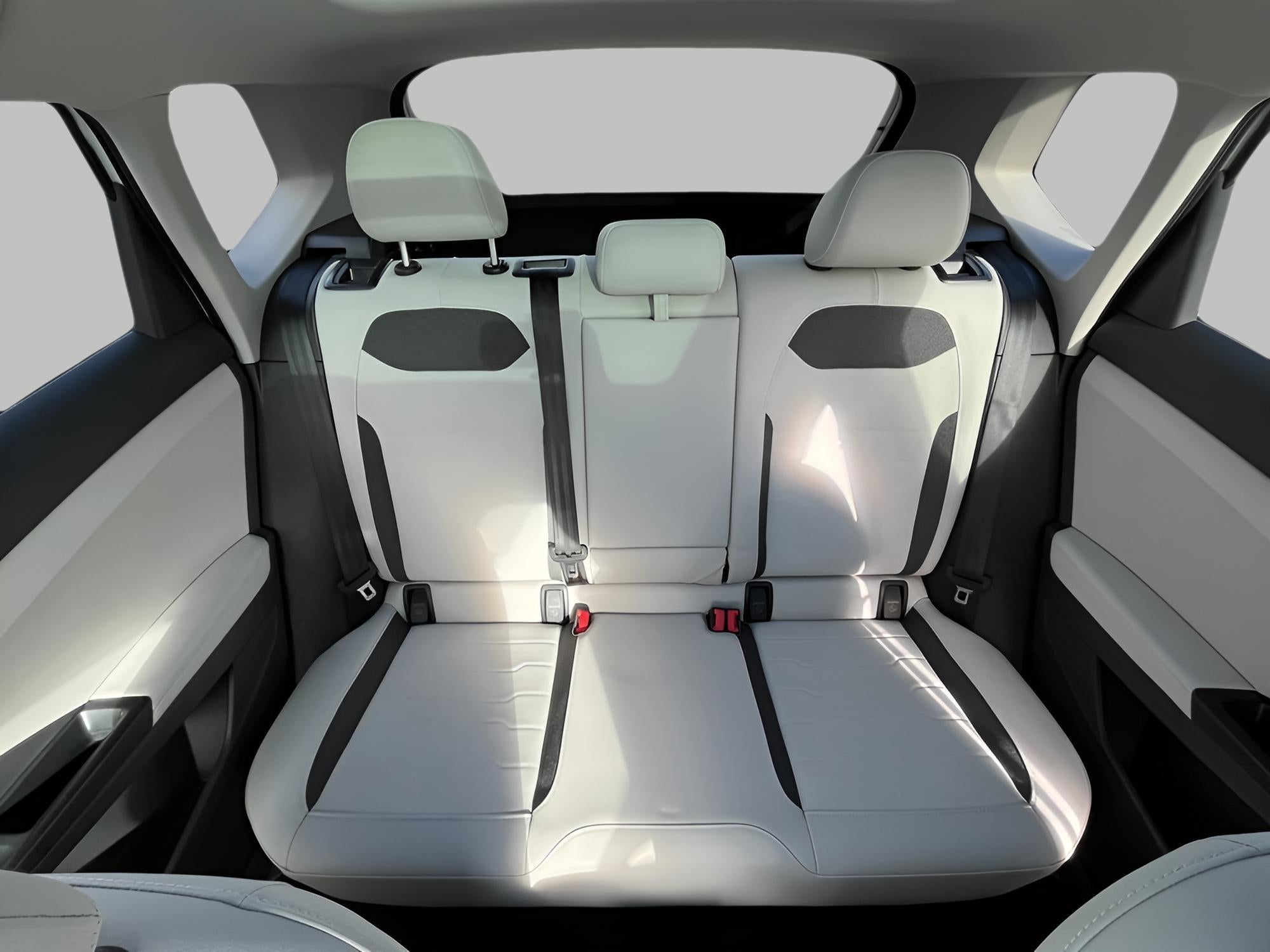 2025 Volkswagen Taos SE 4MOTION